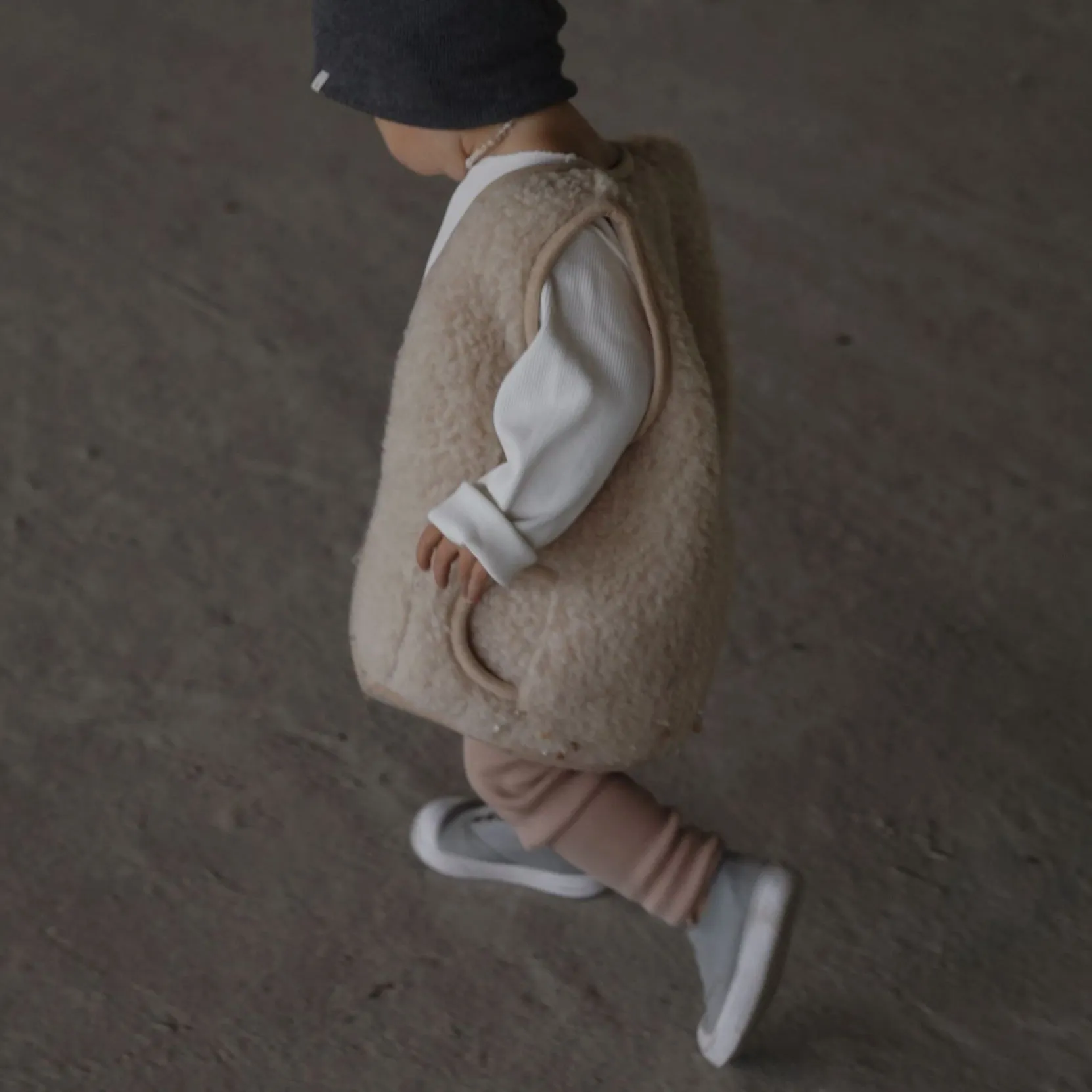 Clara 100% Wool Vest (Latte)