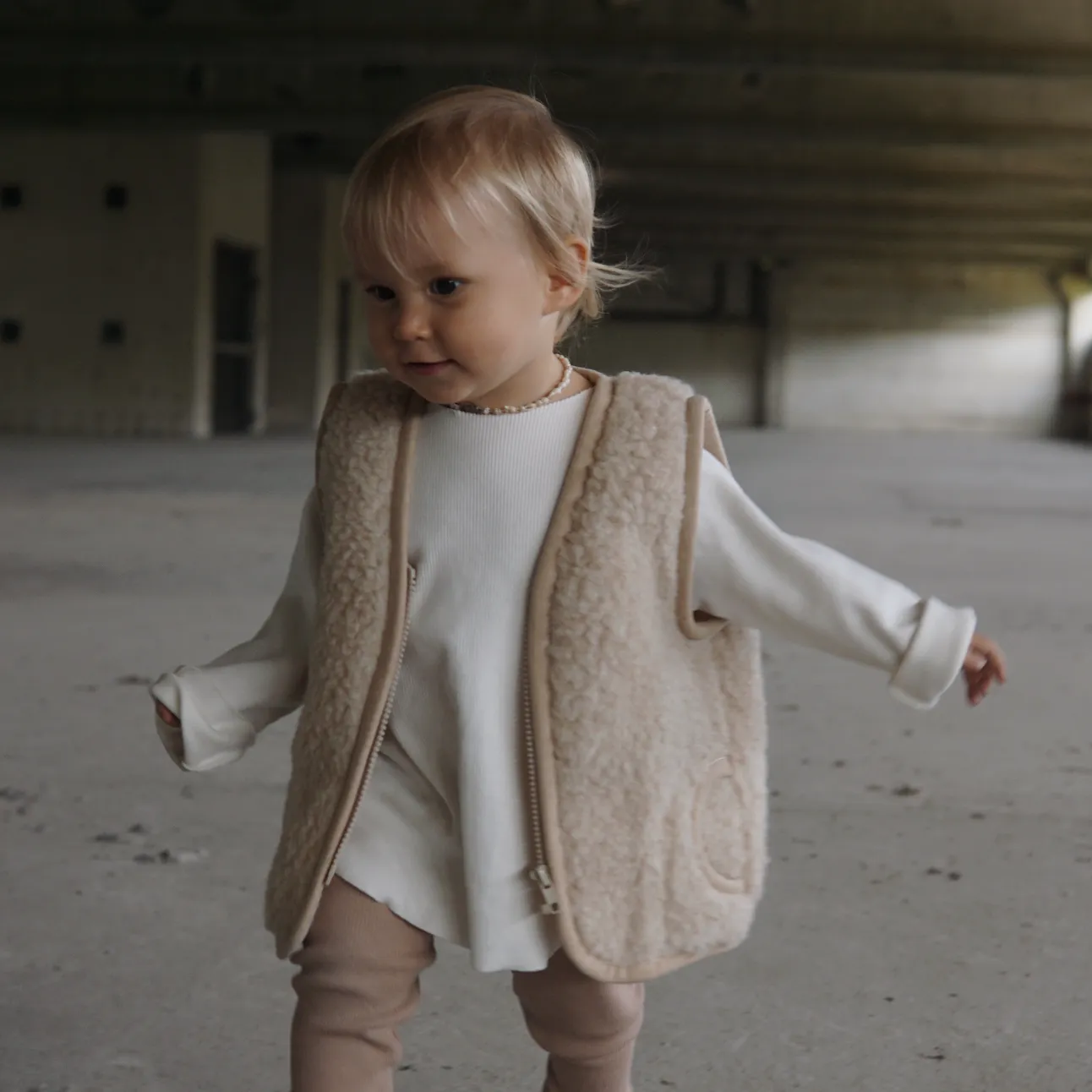 Clara 100% Wool Vest (Latte)