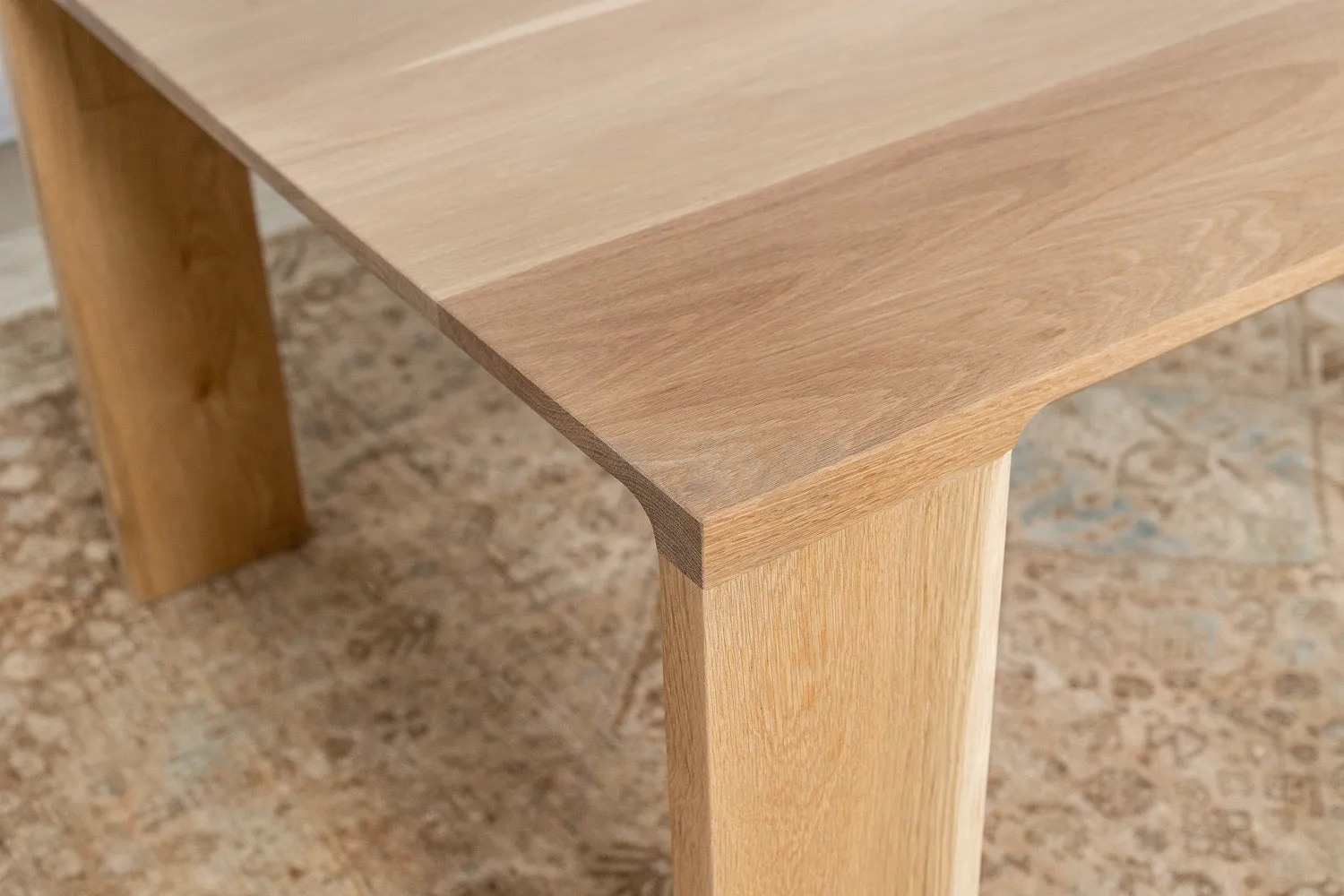 Lumi Dining Table